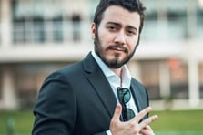 Enes Batur 16 milyonluk kanalını kapattı, sonra geri açtı