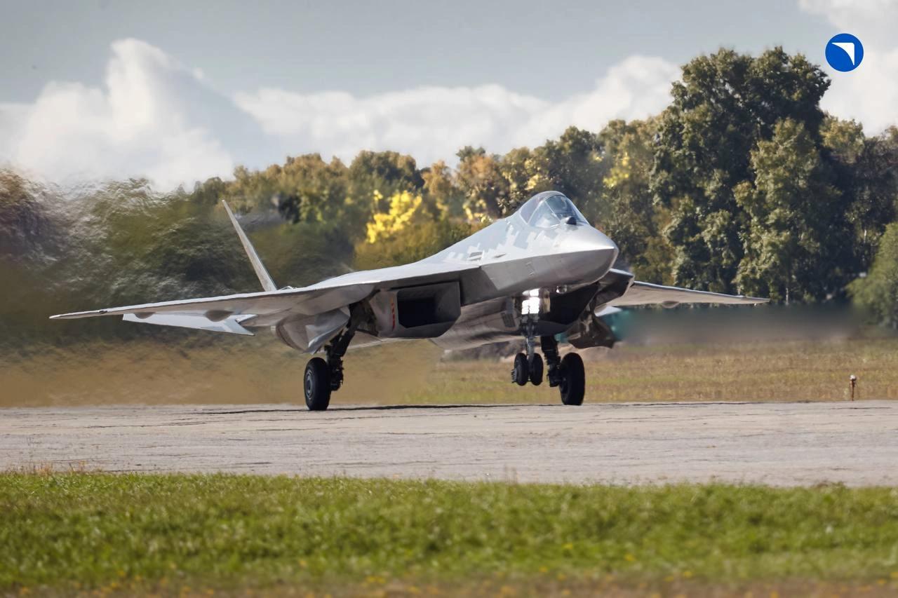 Rusya, yeni teknik konfigürasyondaki Su-57 savaş uçaklarını teslim aldı