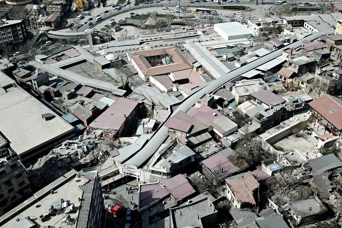 Bakan Kurum'dan Kahramanmaraş Tarihi Kapalı Çarşı açıklaması: "Şehrimizin kalbi burada atacak"