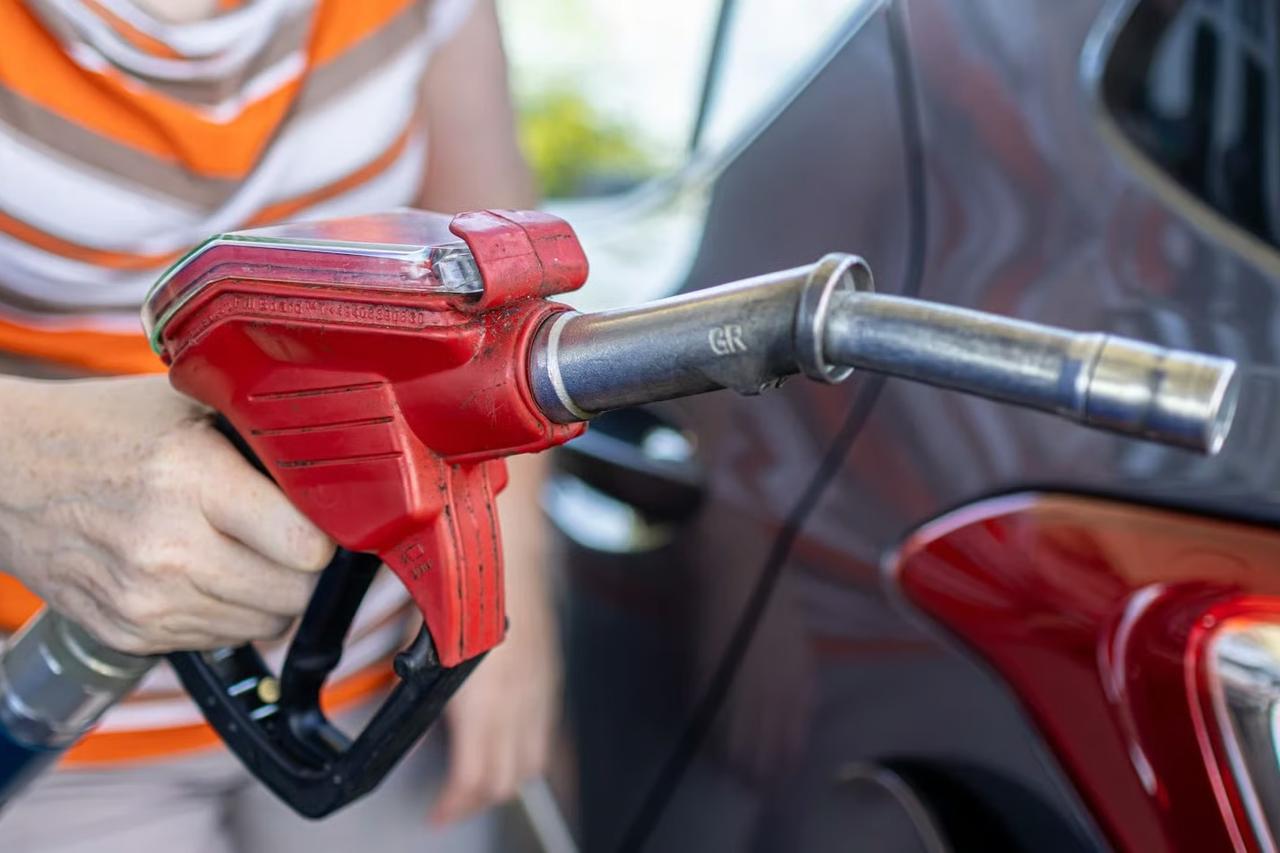 Benzin-motorin fiyatları ne kadar? 8 Nisan benzin-motorin litresi kaç TL?
