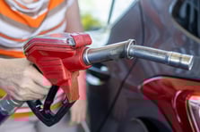 Motorin-Otogaz-Benzin fiyatları ne kadar, zam-indirim var mı? 18 Ekim güncel akaryakıt fiyatları