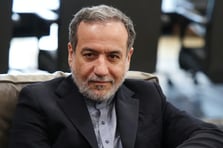 İran’dan ABD’ye “ekonomik tsunami” uyarısı