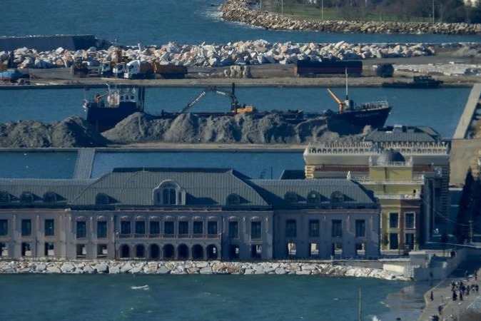 Büyükçekmece Belediyesi'ndeki soruşturmada gelişme! Başkanın damadı firari