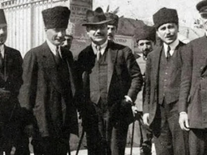 Tarihte bugün: Fransa ile Ankara Anlaşması imzalandı
