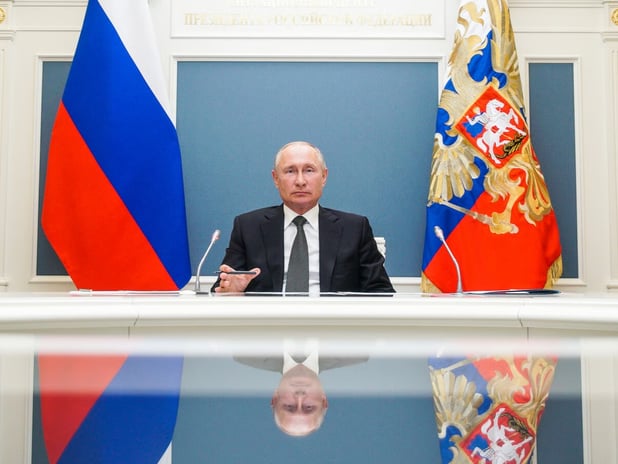 The Economist: Putin müzakereleri uzatarak ne hedefliyor?