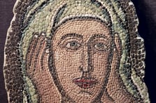 Bizans'ta kendini zincire vuran keşişin kadın olduğu ortaya çıktı