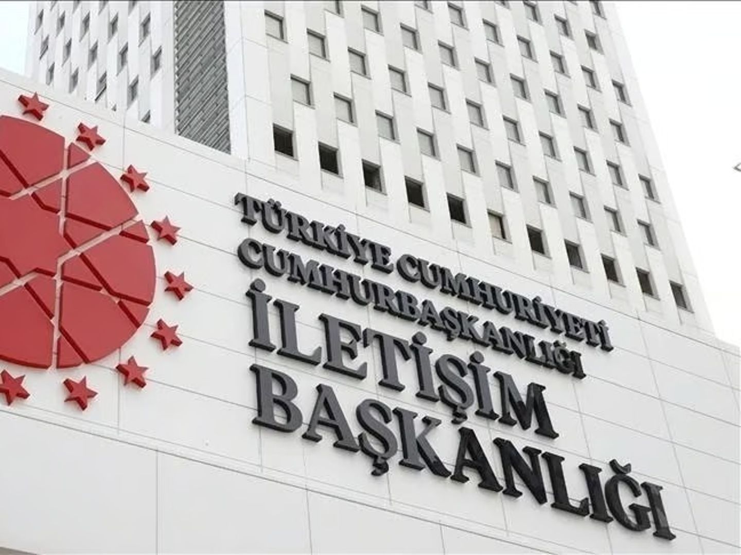DMM’den “CİMER’de 90 bin kişi görev yapıyor” iddiasına yalanlama