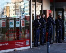 Almanya'nın Gelsenkirchen kentinde hırsızlar bir bankadan 30 milyon euro çaldı