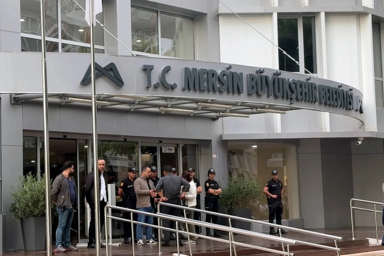 Vahap Seçer’in de olduğu 36 şüpheli tutuklandı