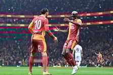 Şampiyonlar Ligi öncesi moral deposu: Galatasaray, nefes kesen maçta Samsunspor'u Osimhen'in röveşatasıyla devirdi