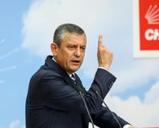 CHP'de 'Kılıçdaroğlu'na yakın' isimlere ihraç depremi