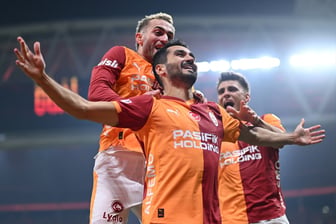 Galatasaray derbi öncesi moral buldu
