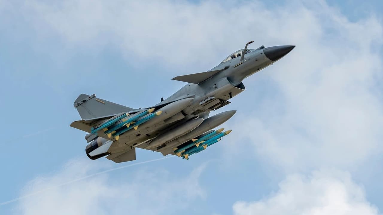 Bangladeş, Çin'den J-10CE savaş uçağı tedarik etmeye hazırlanıyor