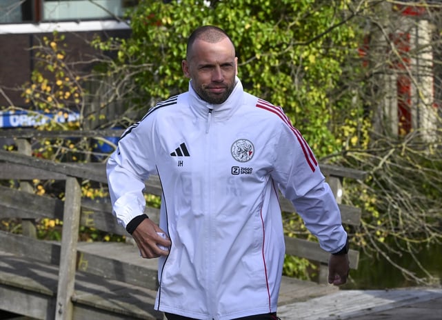 Hollanda ekiplerine karşı