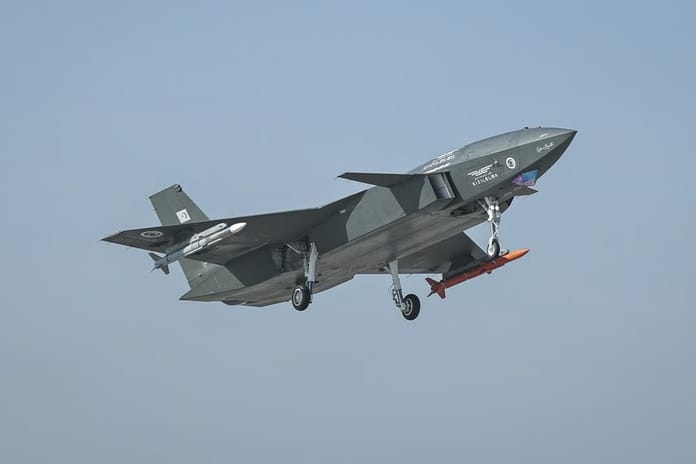 Bayraktar KIZILELMA'nın hava-hava füzesi dünya basınında