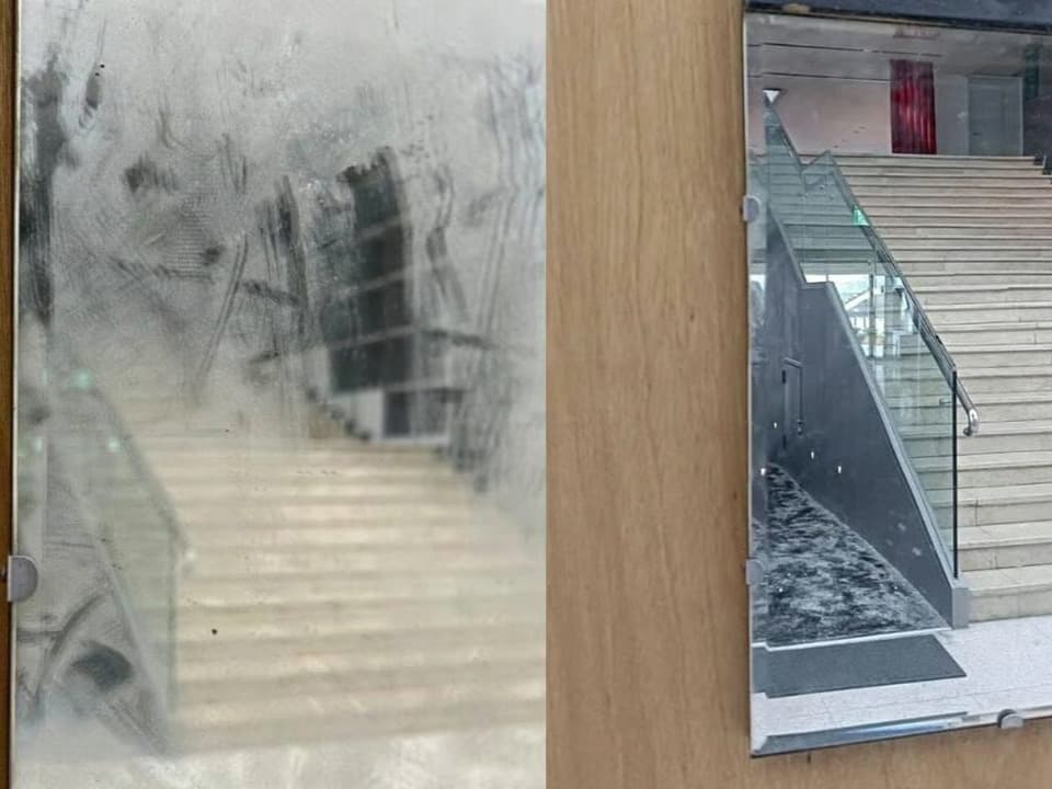 Kirli ayna sanıp sildiği sanat eserini yok etti