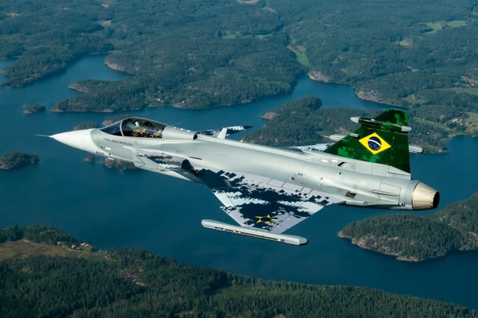Brezilya’ya savaş uçağı teslimatı devam ediyor