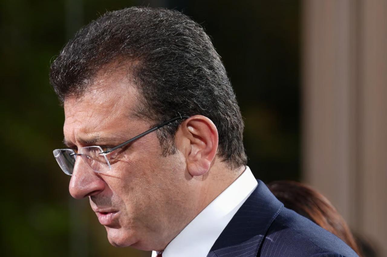 Ekrem İmamoğlu'nun sosyal medya hesaplarına erişim engeli