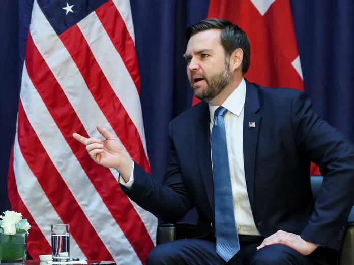 Vance'ten iddialı İran açıklaması: Askeri hedeflerimizin çoğuna ulaştık