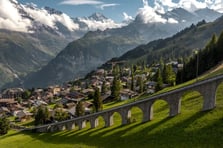 Alpler'in ortasında düşsel bir vadi: Lauterbrunnen