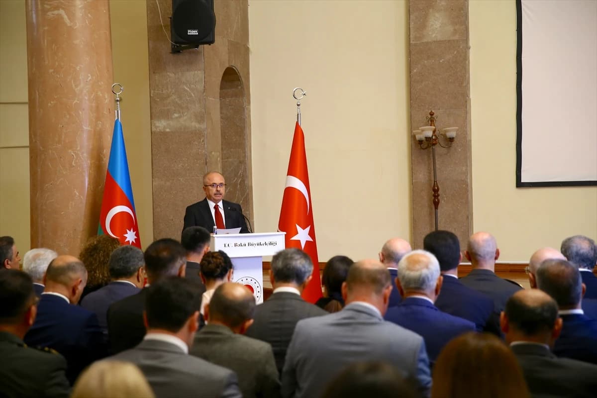 Azerbaycan'da 15 Temmuz şehitleri anıldı