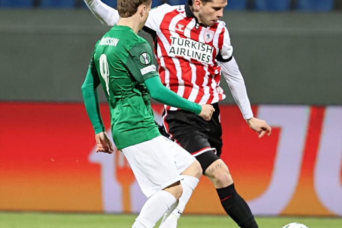 Samsunspor direğe takıldı