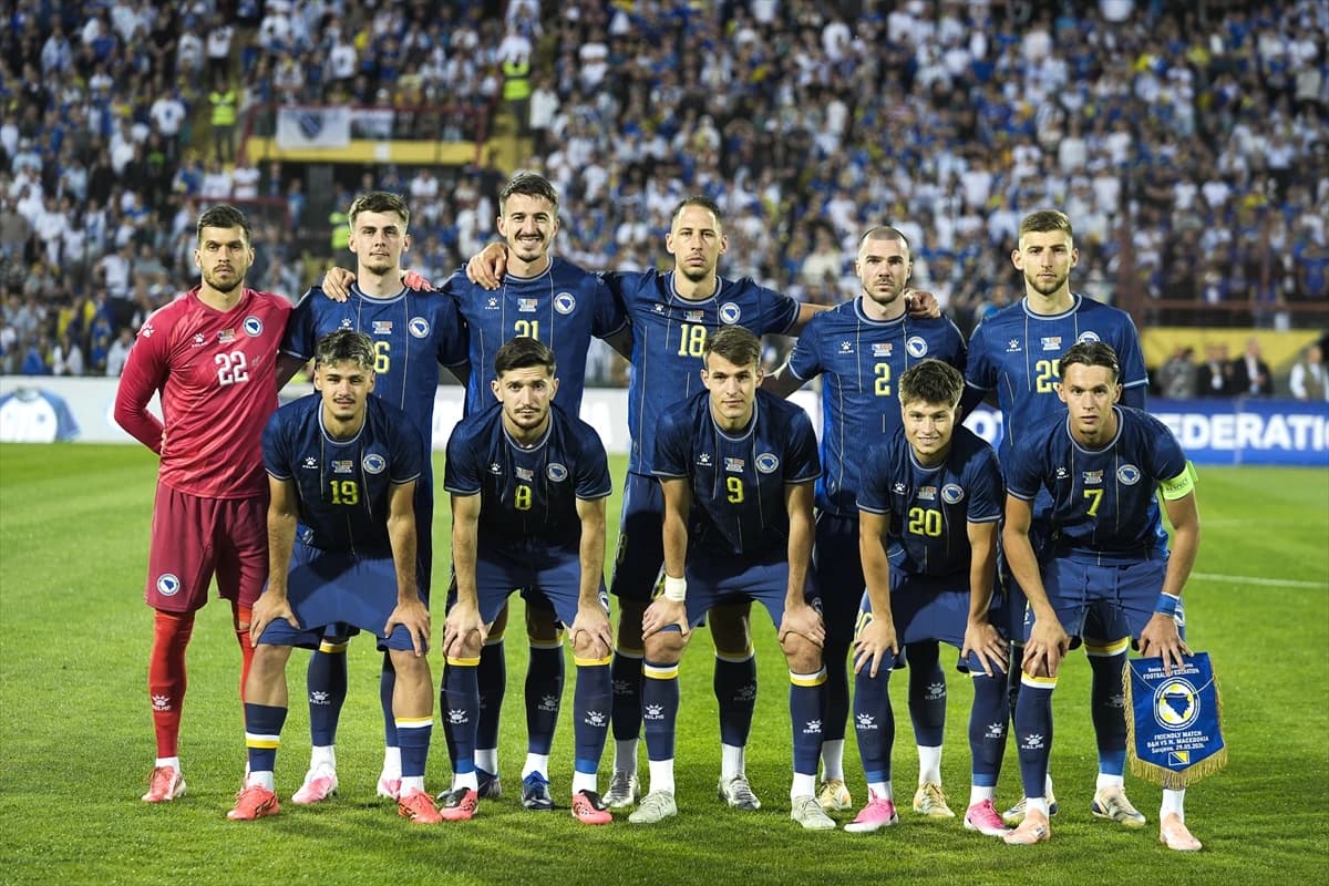 Paraguay evinde, Bosna Hersek havada