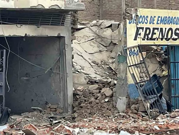 Peru'da meydana gelen patlamada çok sayıda kişi yaralandı