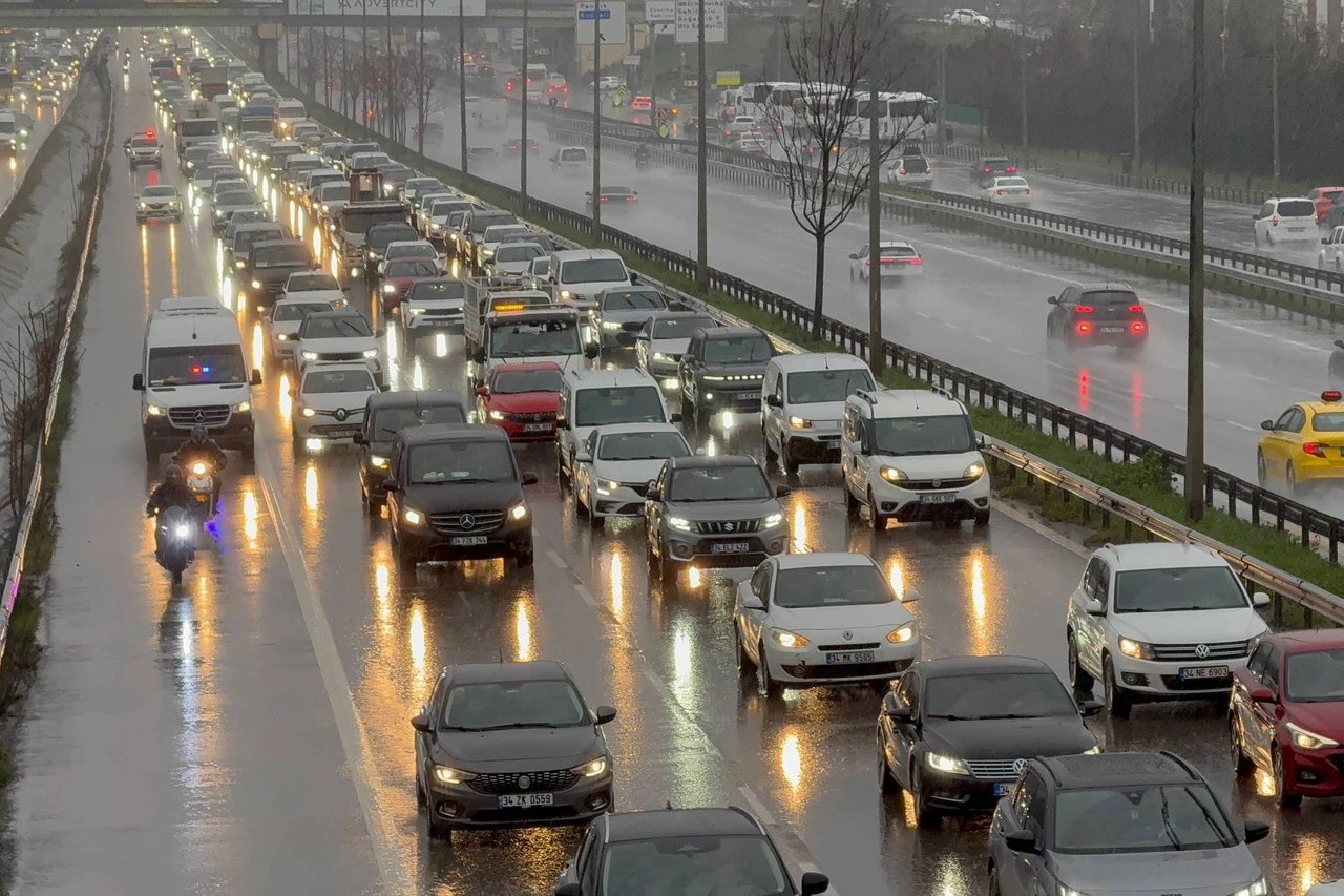 İstanbul trafik yoğunluğu ne kadar? 14 Ekim İstanbul trafik yoğunluğu yüzde kaç oldu?