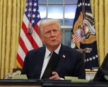 Trump yönetimi 19 ülkeden gelen Green Card sahiplerini yeniden inceleyecek