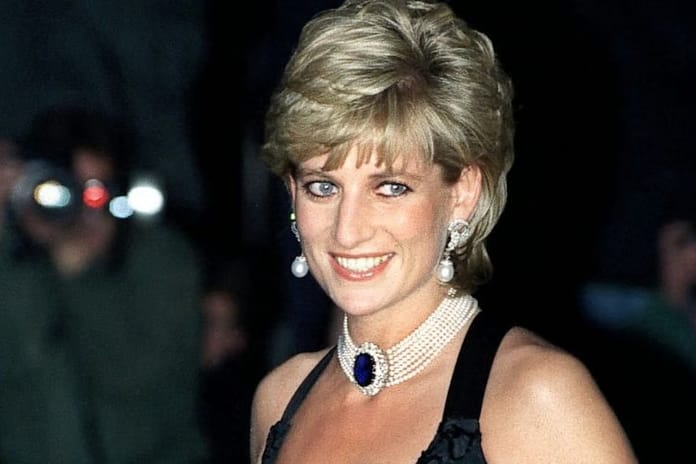 Tarihte bugün: Prenses Diana Paris'teki trafik kazasında hayatını kaybetti