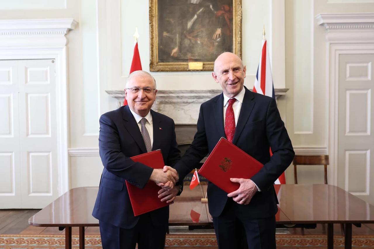 Millî Savunma Bakanı Yaşar Güler ve Birleşik Krallık Savunma Bakanı John Healey