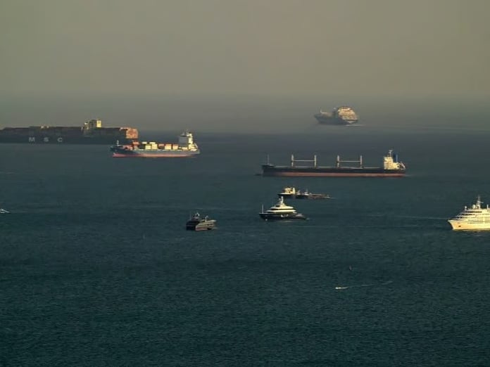 İran Hürmüz Boğazı’nda petrol ödemeleri için yuan şartını değerlendiriyor