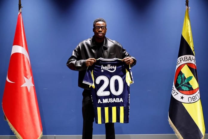 Anthony Musaba eski takımına karşı