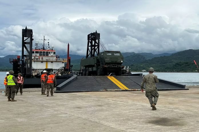 ABD, Güney Çin Denizi’nde HIMARS hızlı konuşlandırma yeteneğini gösterdi