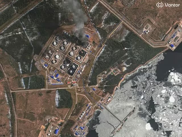 Rus petrolüne ağır drone darbesi