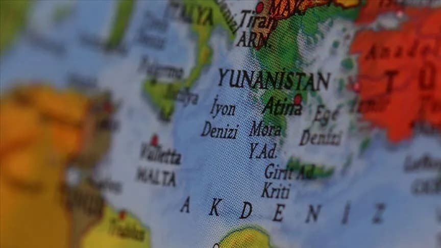 İyon Denizi nerede bulunuyor
