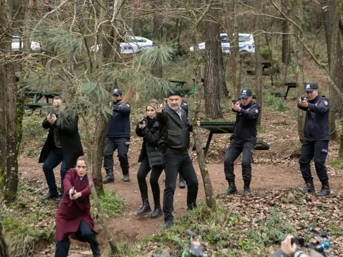 Arka Sokaklar son bölüm izle | Kanal D ile Arka Sokaklar 743. bölüm full izle