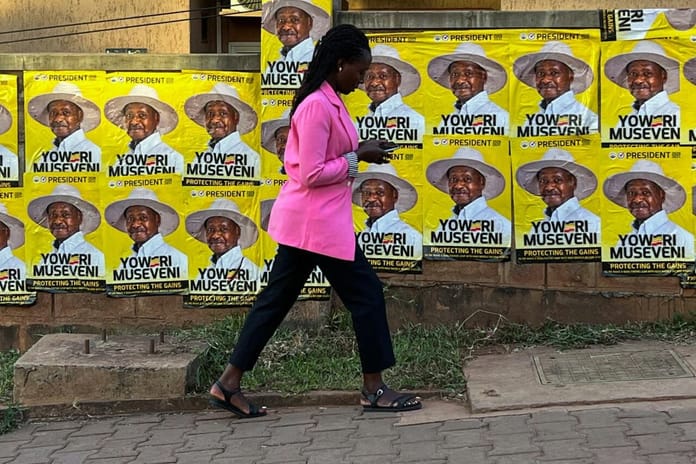 Uganda'da halk genel seçimler için sandık başına gitti