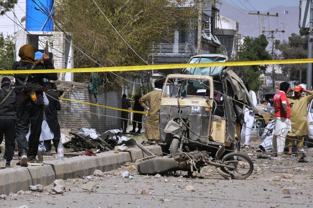 Pakistan Suicide Blast Kills 10 in Quetta
