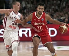 A Milli Erkek Basketbol Takımı, EuroBasket'teki ilk maçında ev sahibi Letonya'yı farklı geçti