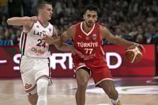 A Milli Erkek Basketbol Takımı, EuroBasket'teki ilk maçında ev sahibi Letonya'yı farklı geçti