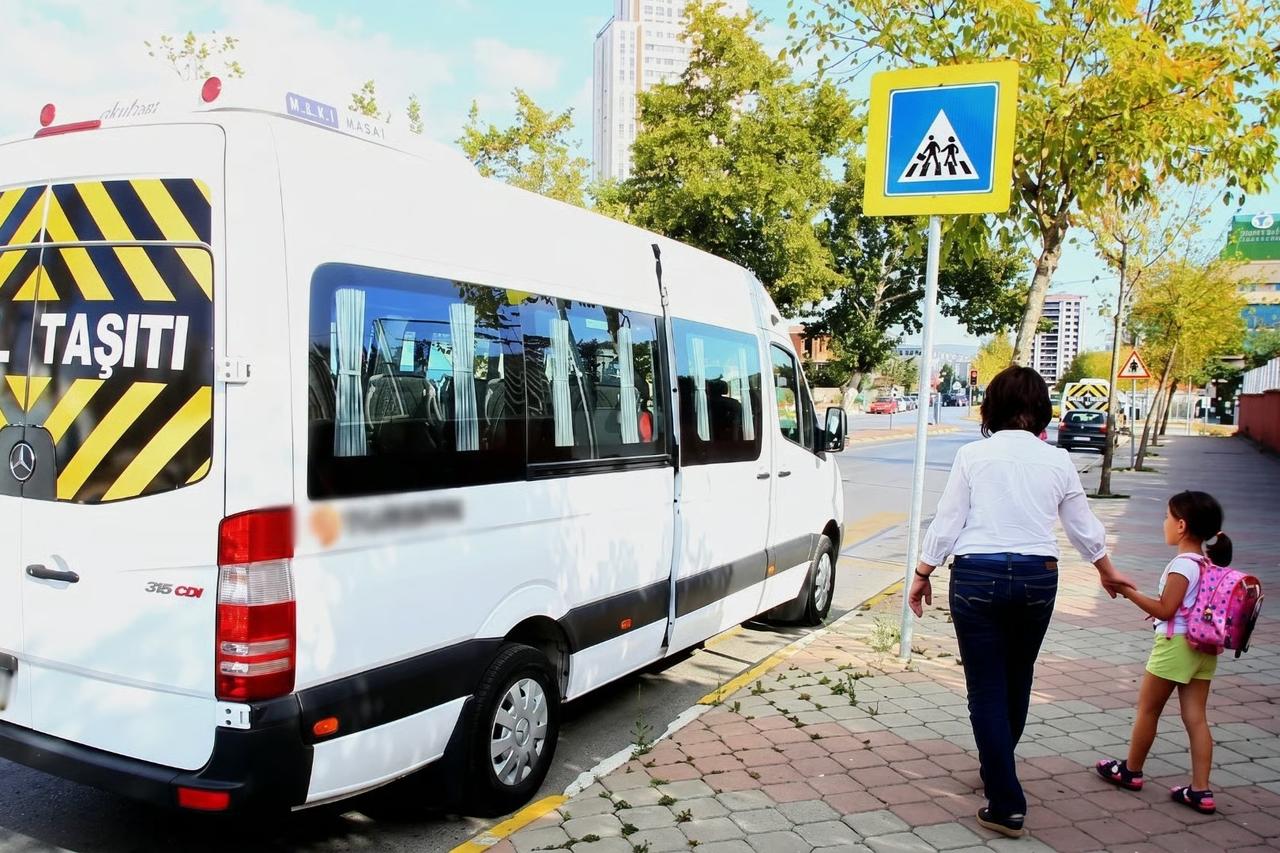 Okul zili çalmadan servis çilesi başladı: Veliler servis ücretlerinden şikayetçi