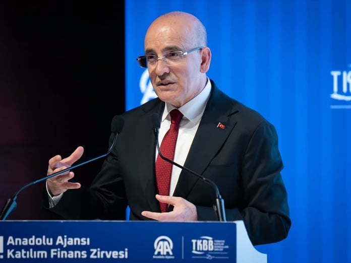 Bakan Şimşek Türkiye'nin yeni rotasını açıkladı: Dünyada ilk 5'te olmalıyız