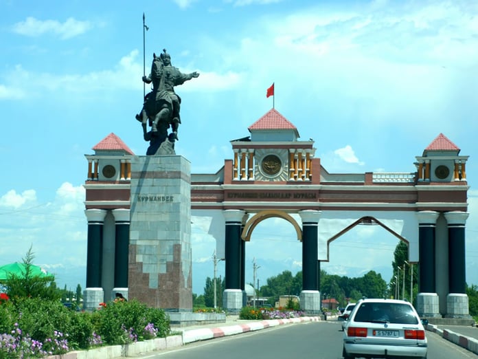 Kırgızistan’ın Celalabad şehri “Manas” adını aldı