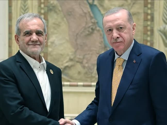 Cumhurbaşkanı Erdoğan ile Pezeşkiyan görüştü