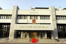 Kara Kuvvetleri'nde ihale yolsuzluğu operasyonu: 5 kişi tutuklandı