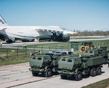 Estonya ilk HIMARS roketatar sistemlerini teslim aldı