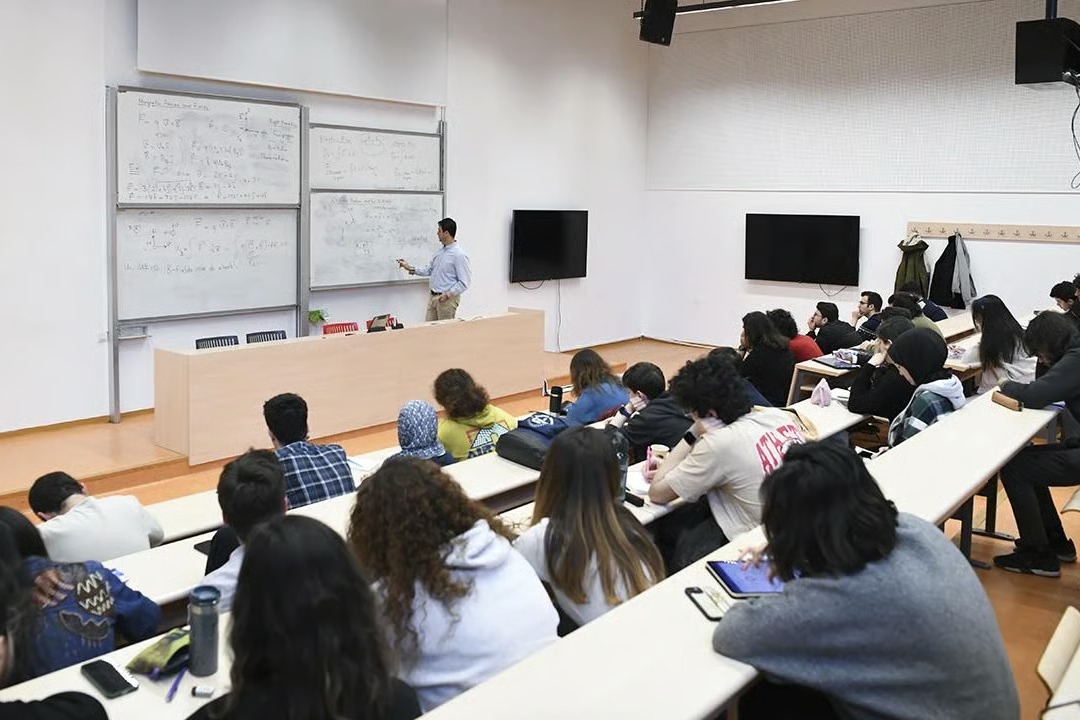 Üniversitelerde zorunlu staj devrimi