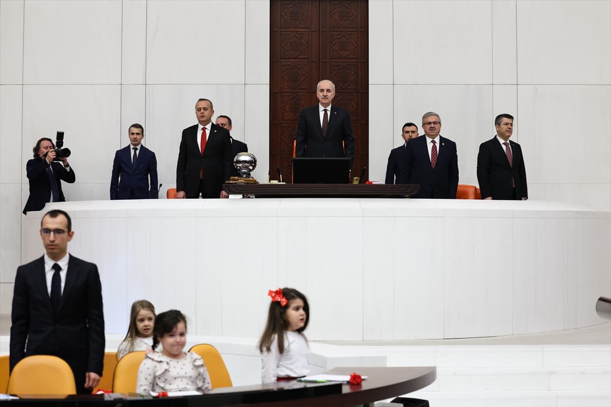 Gazi Meclis’te çocukların günü: "Savaş, korku ve gözyaşı istemiyoruz"